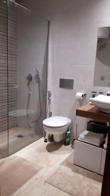 Chez Miguel Appartement Casablanca Avec Piscine ภายนอก รูปภาพ