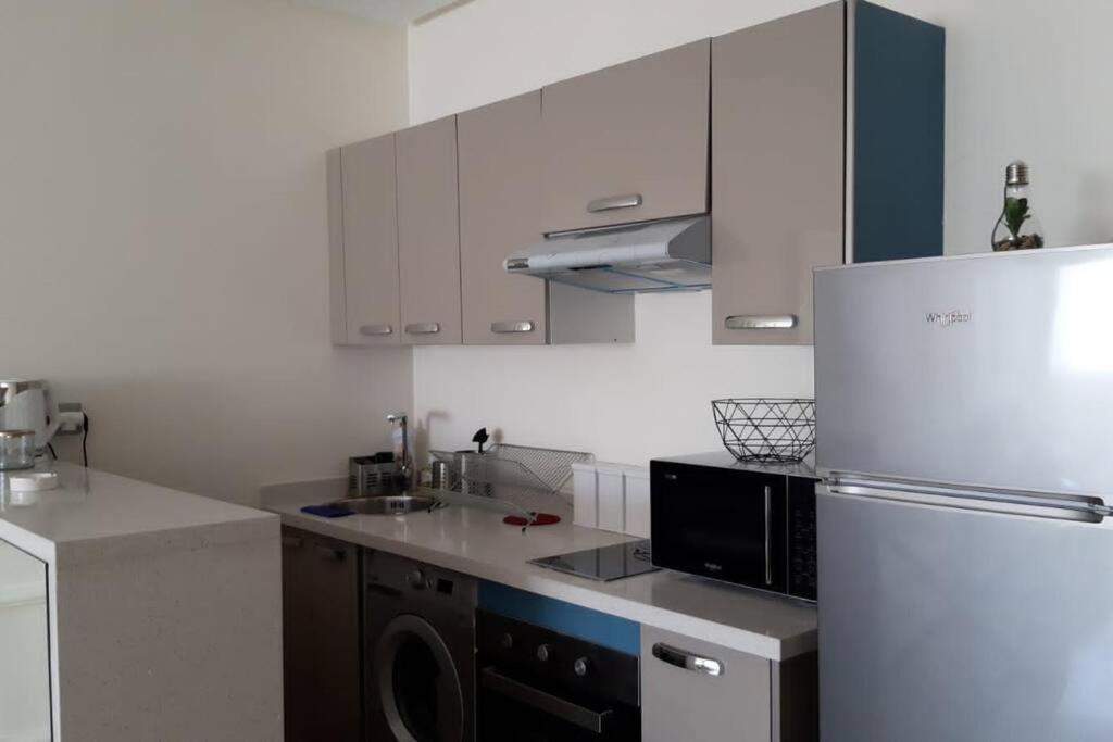 Chez Miguel Appartement Casablanca Avec Piscine ภายนอก รูปภาพ